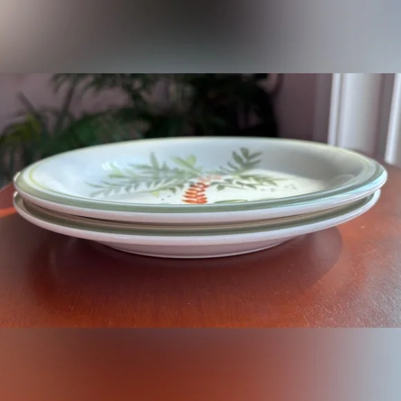 Gibson Salad Plates Palm Court Vintage Stoneware (Set of 2) 7-3/4” - Picture 5 of 6